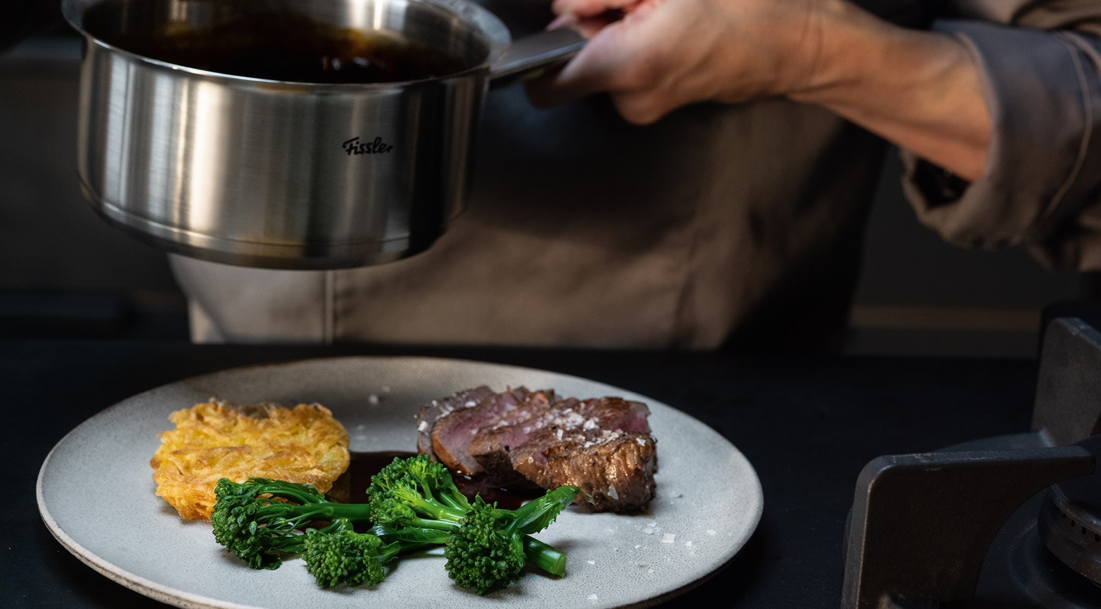 牛フィレ肉のポルトワインソース フィスラー ソースパン